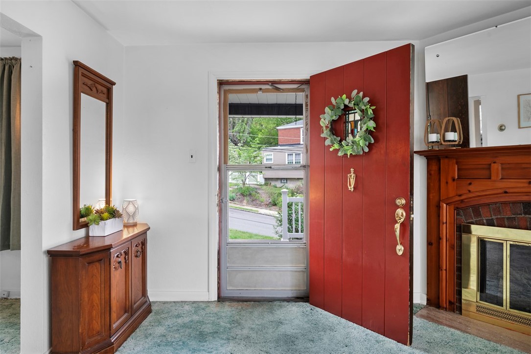 4044 Cloverlea St St, Brentwood, Pennsylvania image 9