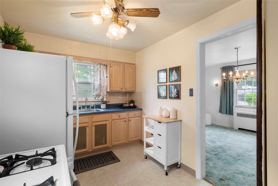 4044 Cloverlea St St, Brentwood, Pennsylvania image 16