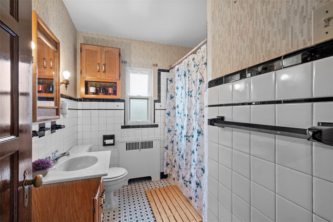 4044 Cloverlea St St, Brentwood, Pennsylvania image 30