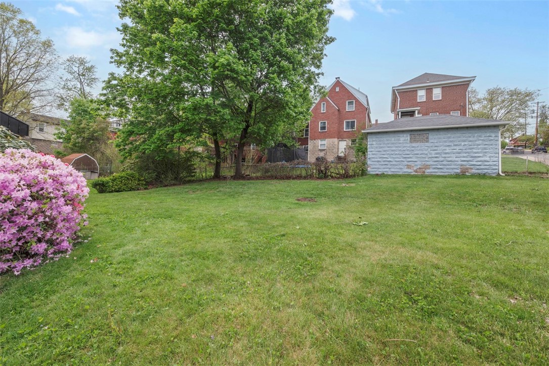 4044 Cloverlea St St, Brentwood, Pennsylvania image 44