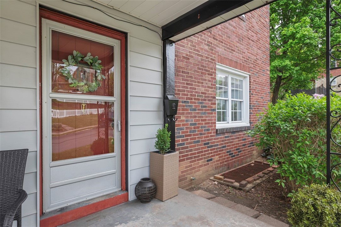 4044 Cloverlea St St, Brentwood, Pennsylvania image 5