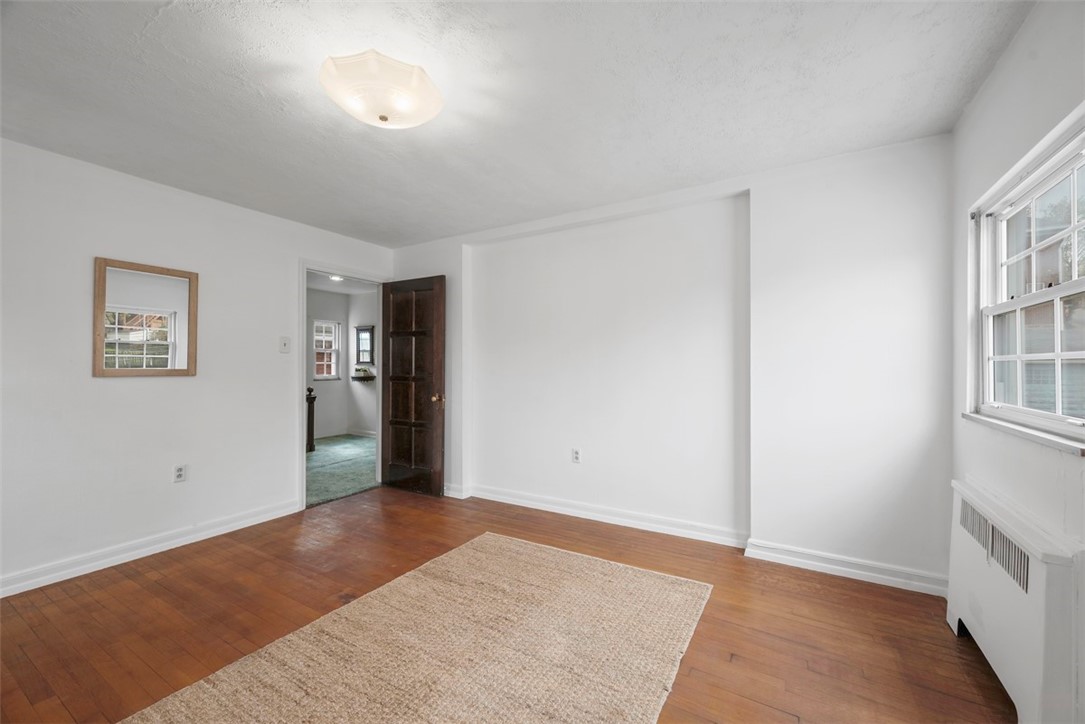 4044 Cloverlea St St, Brentwood, Pennsylvania image 22