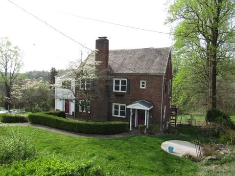 Photo of 130 Orchard Dr, Penn Hills, PA 15235 (MLS # 1749474)