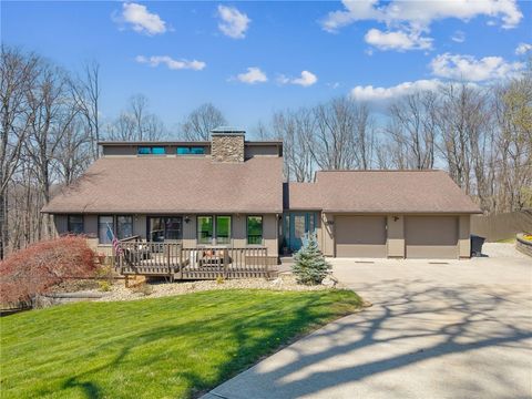 Photo of 2187 Elizabeth Ct, Export, PA 15632 (MLS # 1748480)