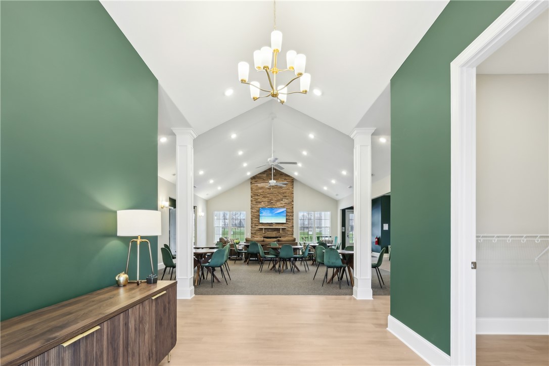 3204 Maple Crest Court
