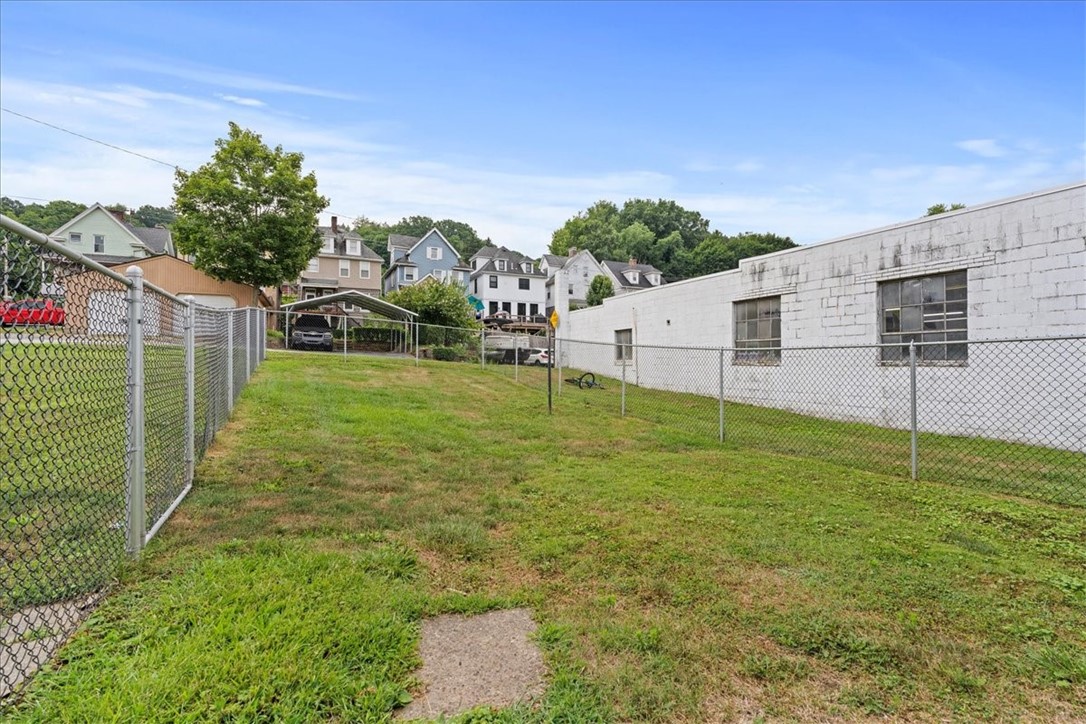 Leet Twp, Pennsylvania 15003, United States, 2 Bedrooms Bedrooms, ,1 BathroomBathrooms,Residential,Active,23688