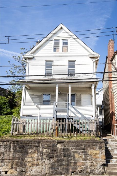 Multifamily For Sale - 1604 Ridge Avenue Ave<br/> Braddock, PA 15104