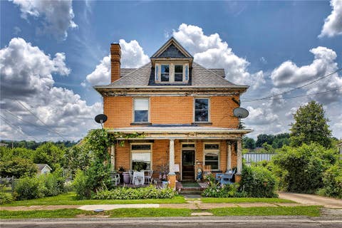 Photo of 23 W Craig St, Uniontown, PA 15401 (MLS # 1762677)