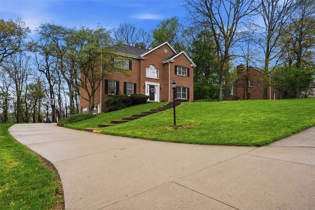 2436 Wedgewood Dr