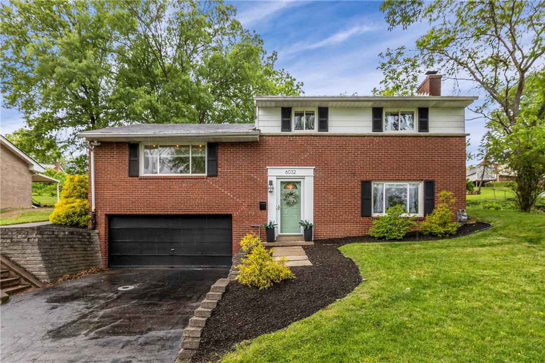 6032 Dalmation Drive Dr, Bethel Park, Pennsylvania image 2