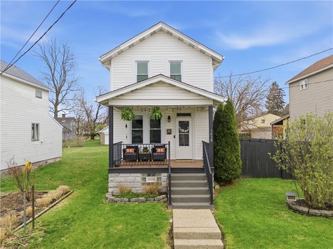 Photo of 1438 4th St, Natrona Heights, PA 15065 (MLS # 1746854)