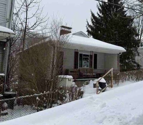 Photo of 3022 Wadlow St, Pittsburgh, PA 15212 (MLS # 1758044)