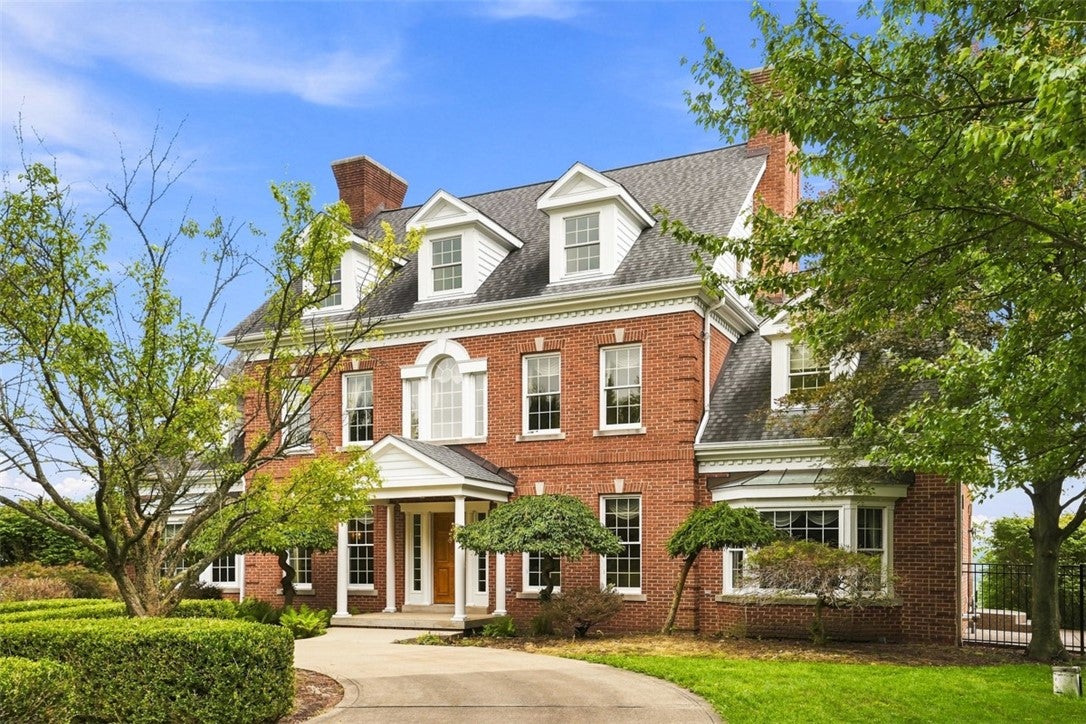 52 Hatfield Lane