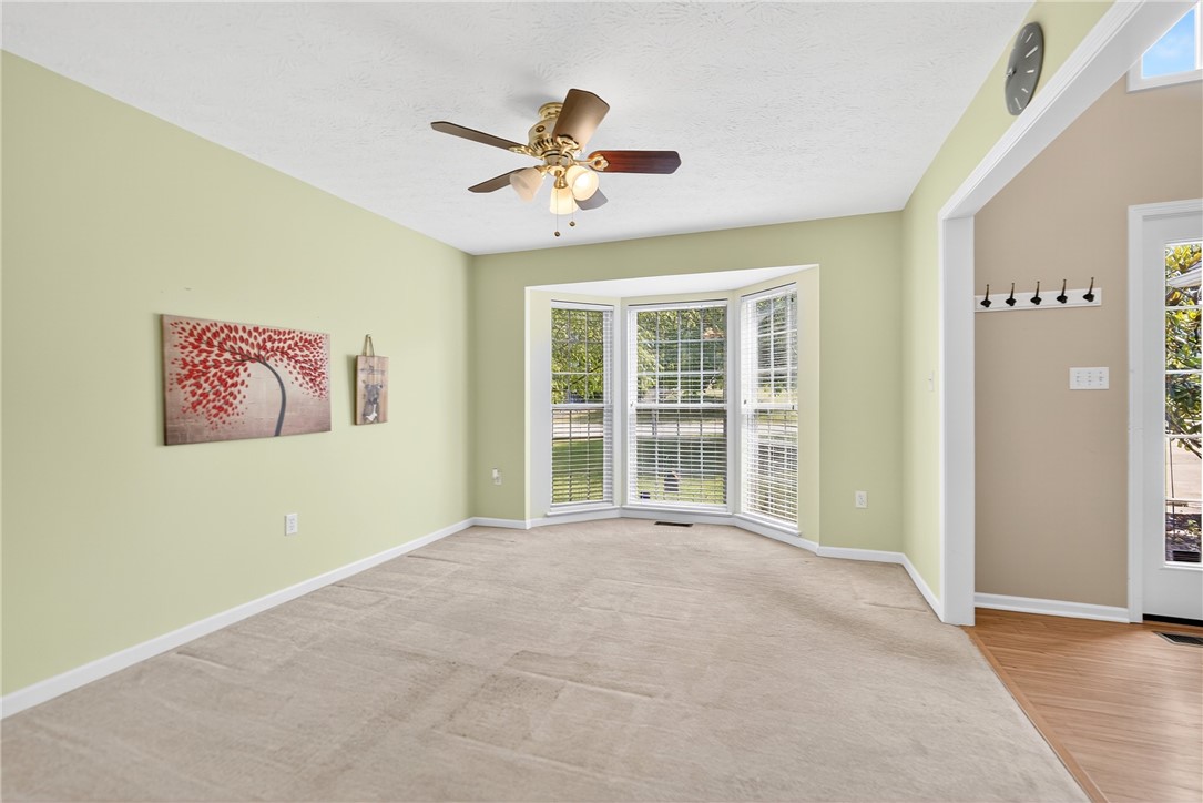 South Fayette, Pennsylvania 15057, United States, 3 Bedrooms Bedrooms, ,3 BathroomsBathrooms,Residential,Contingent,181997