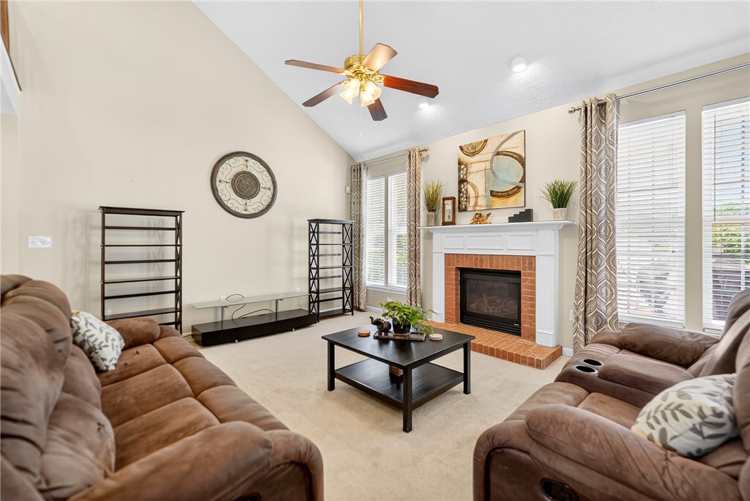 South Fayette, Pennsylvania 15057, United States, 3 Bedrooms Bedrooms, ,3 BathroomsBathrooms,Residential,Contingent,181997