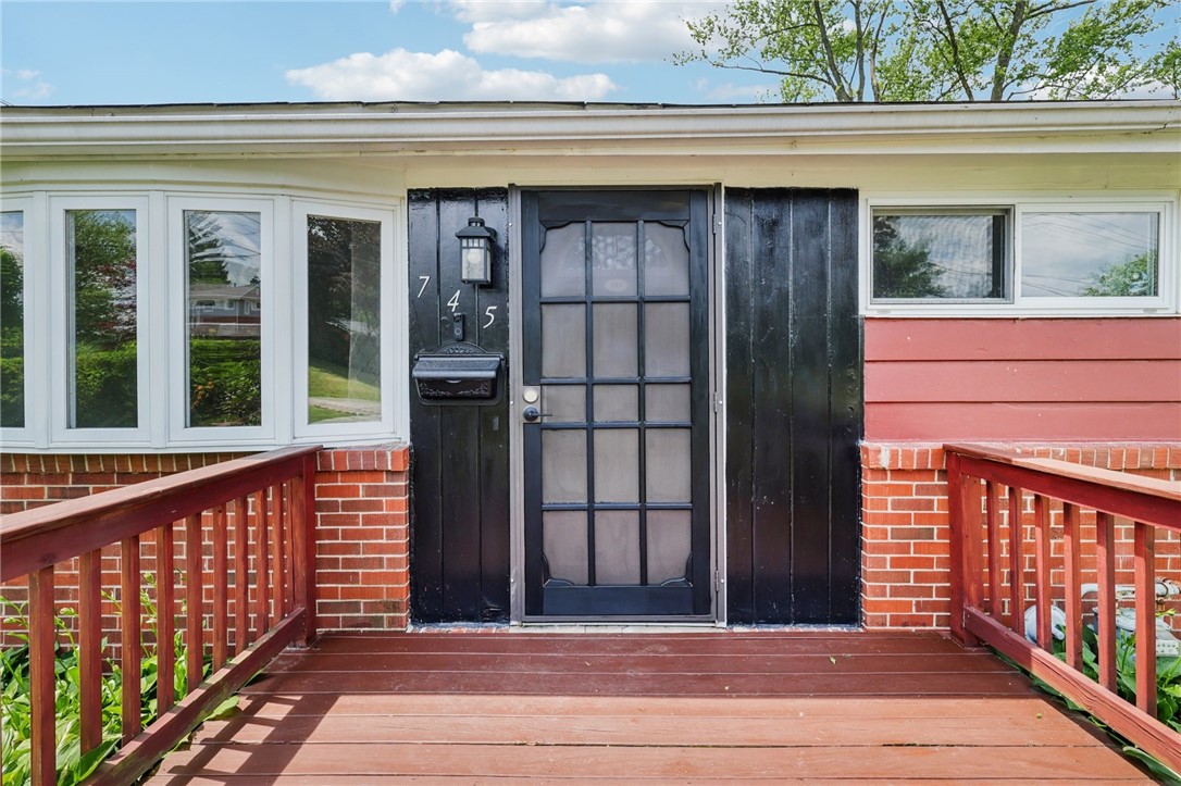 745 Cottonwood Drive