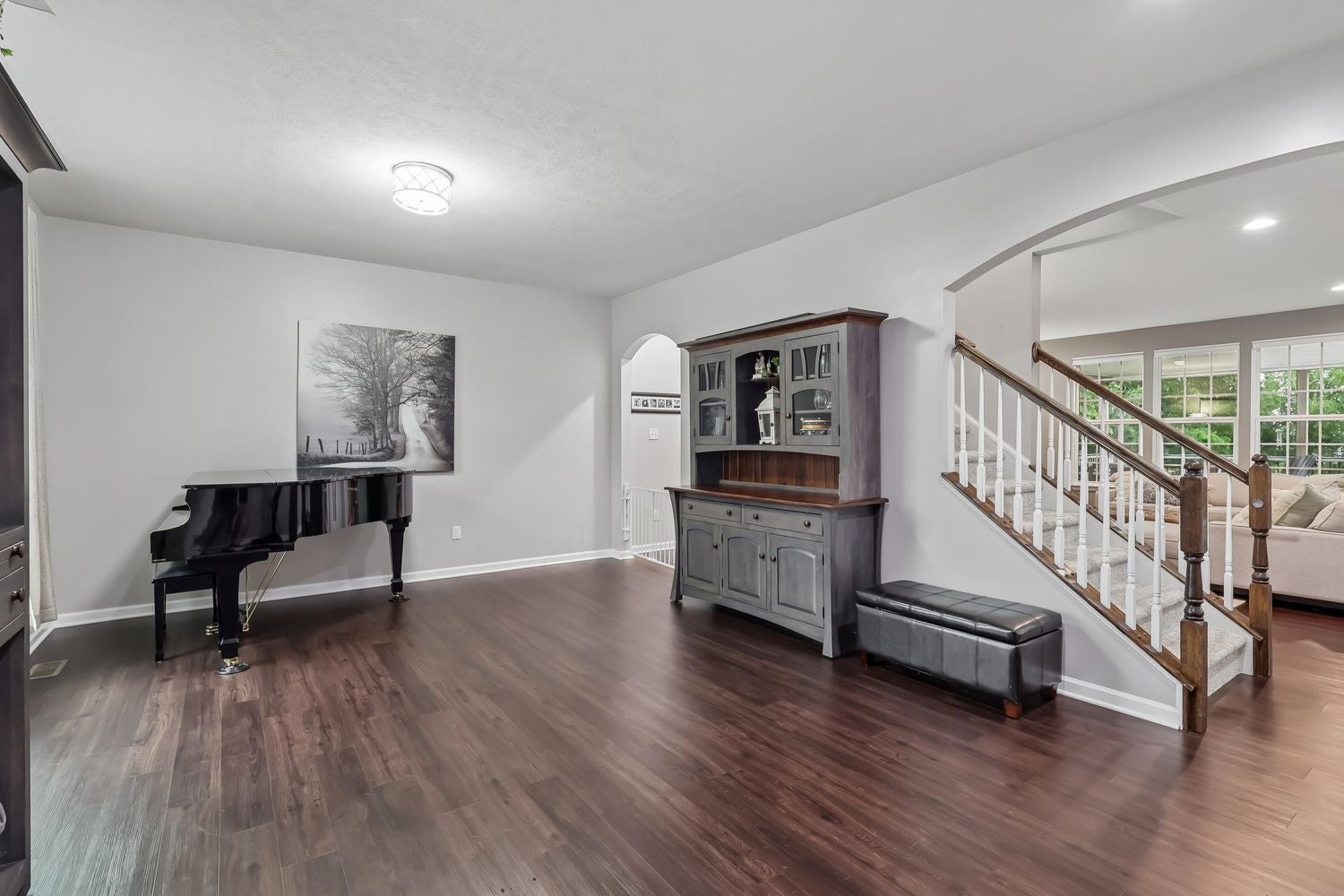 4040 Bentwood Drive