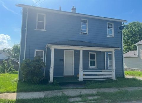 Photo of 149 5th Ave, Sharon, PA 16146 (MLS # 1739162)