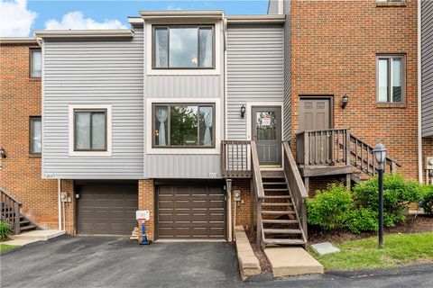 303 Serendipity Dr Moon/Crescent Twp PA 15108