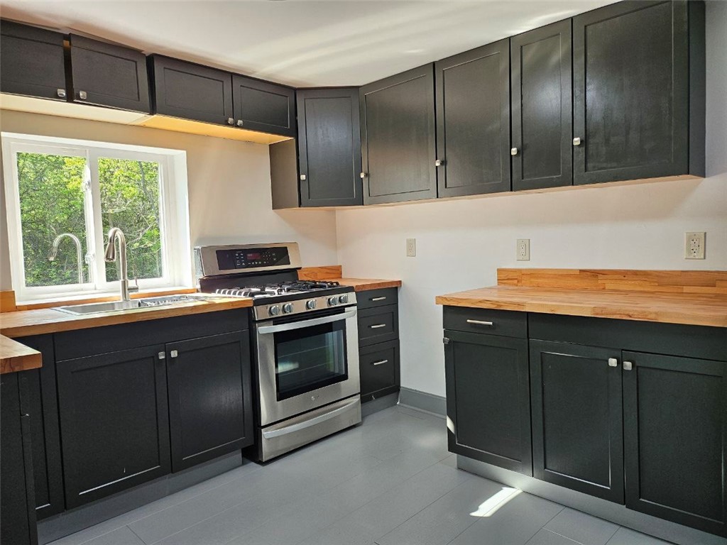 North Fayette, Pennsylvania 15057, United States, ,Residential,Active,235392