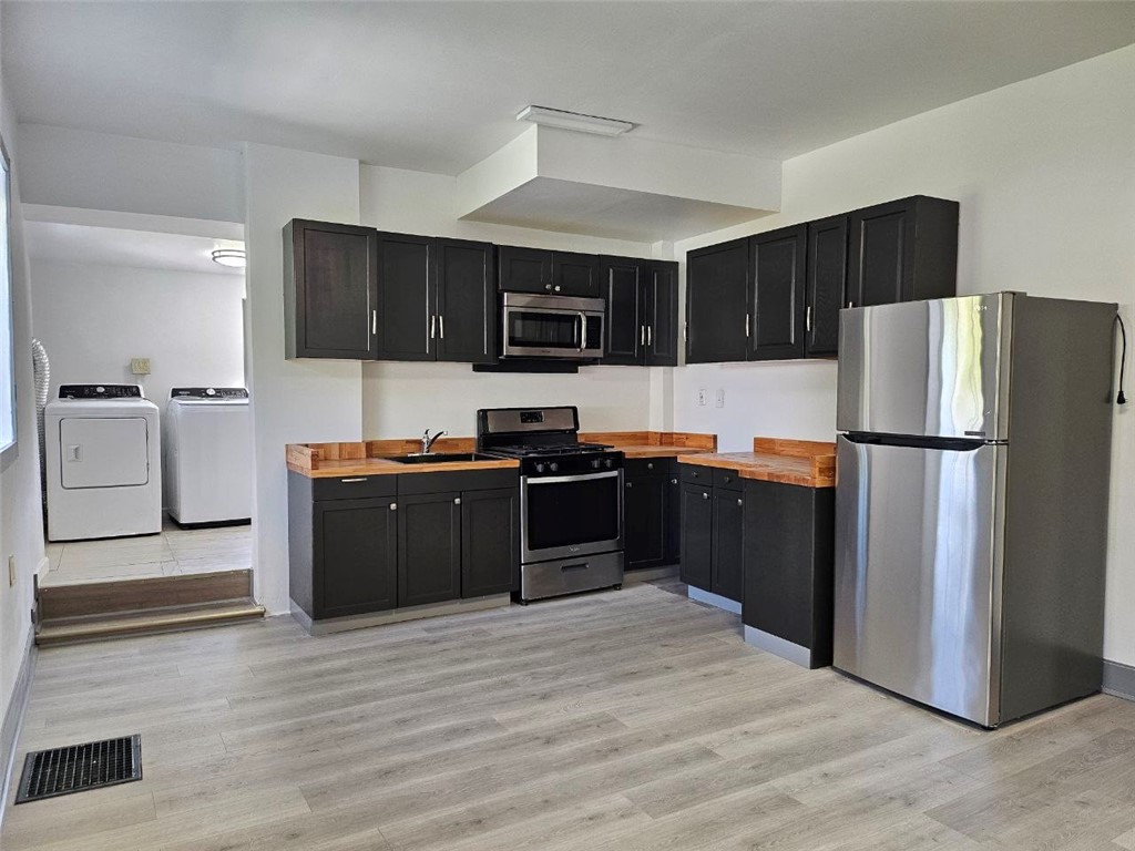 North Fayette, Pennsylvania 15057, United States, ,Residential,Active,235392