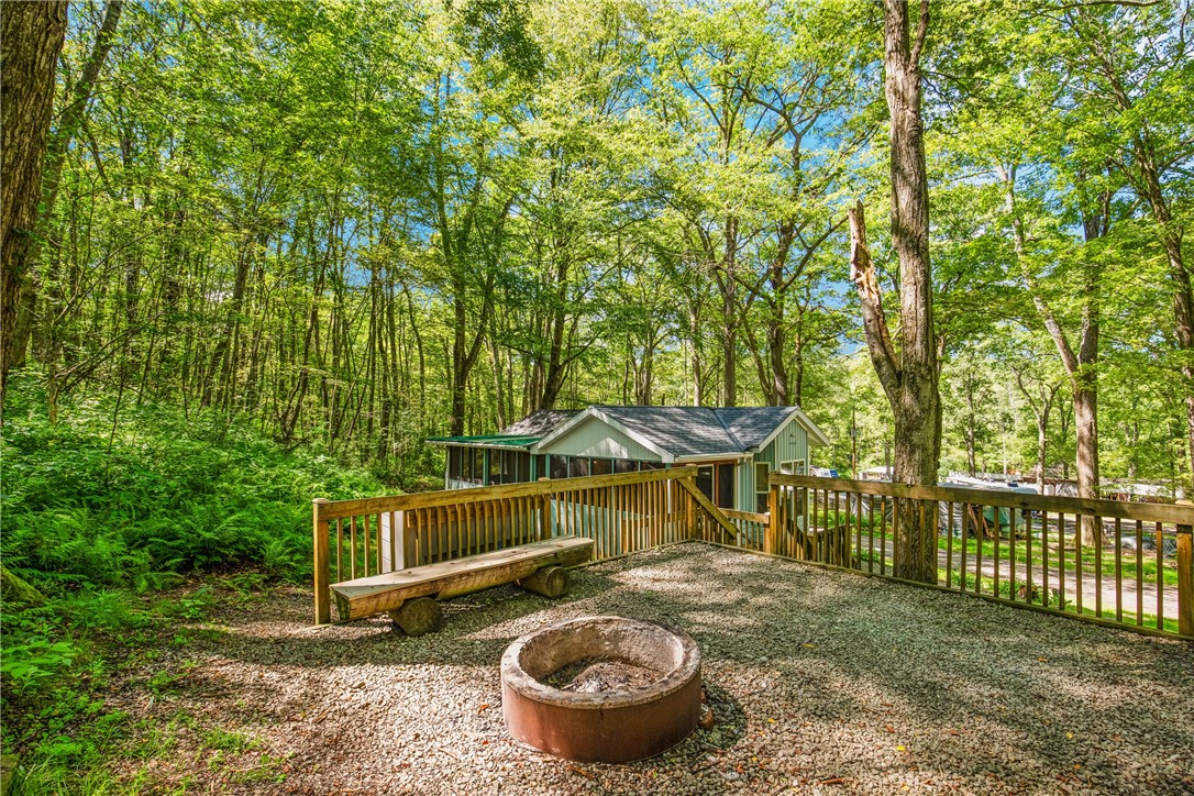 Somerset Twp, Pennsylvania 15501, United States, 1 Bedroom Bedrooms, ,2 BathroomsBathrooms,Residential,Active,183849