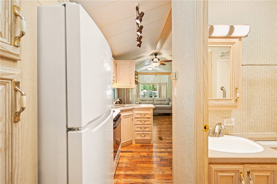 Somerset Twp, Pennsylvania 15501, United States, 1 Bedroom Bedrooms, ,2 BathroomsBathrooms,Residential,Active,183849