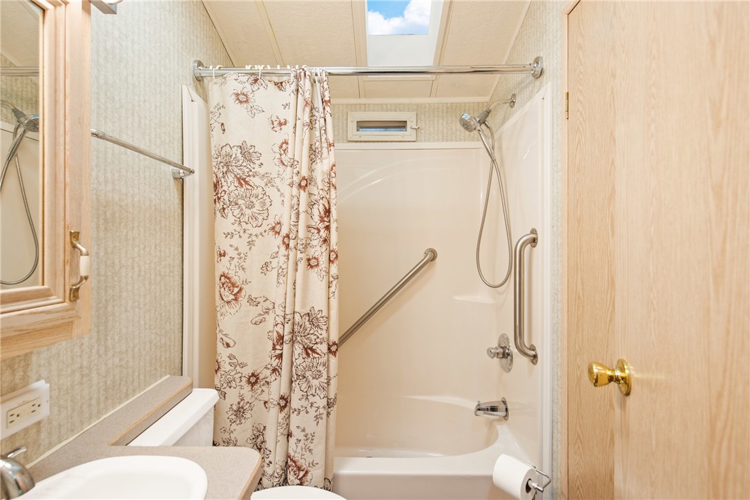 Somerset Twp, Pennsylvania 15501, United States, 1 Bedroom Bedrooms, ,2 BathroomsBathrooms,Residential,Active,183849