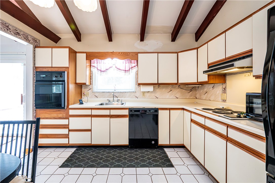 Penn Twp - Wml, Pennsylvania 15642, United States, 4 Bedrooms Bedrooms, ,3 BathroomsBathrooms,Residential,Active,83664