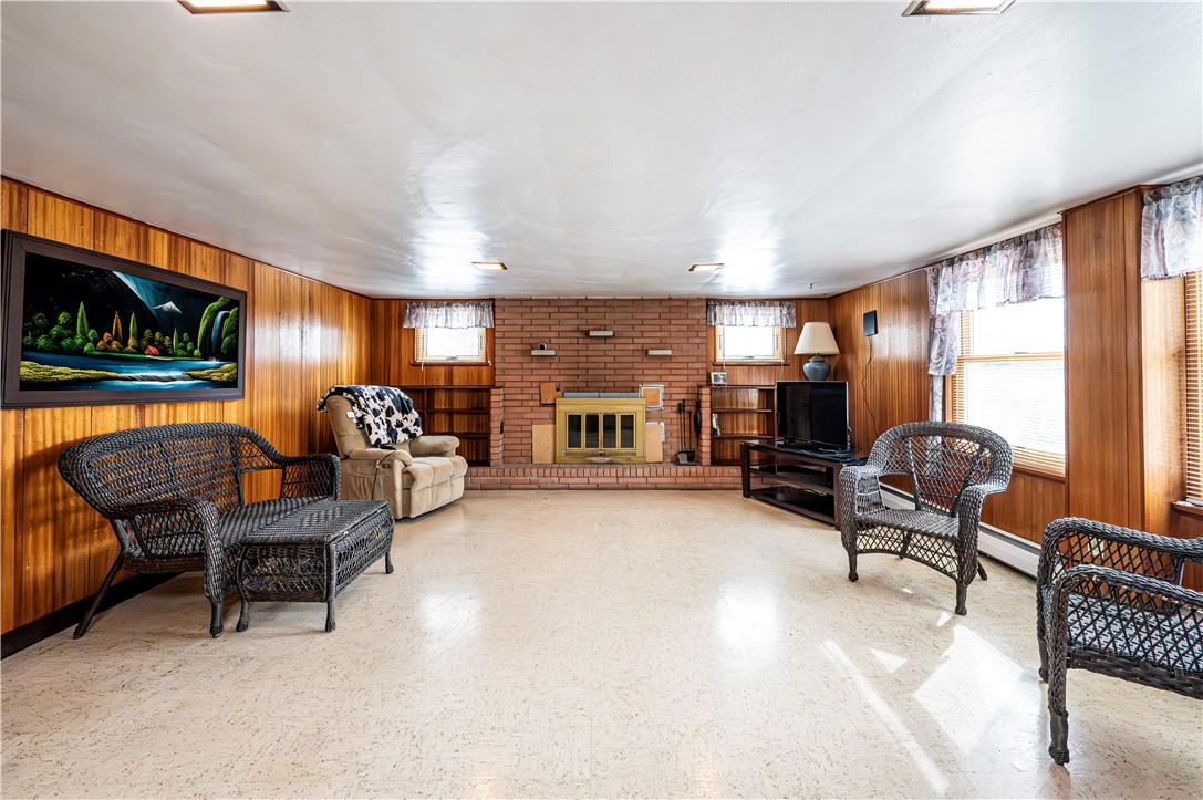 Penn Twp - Wml, Pennsylvania 15642, United States, 4 Bedrooms Bedrooms, ,3 BathroomsBathrooms,Residential,Active,83664