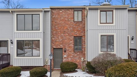 Photo of 212 Serendipity Dr, Coraopolis, PA 15108 (MLS # 1738304)