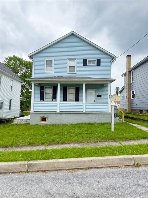 Homes For Sale - 403 9th St St<br/> Windber, PA 15963