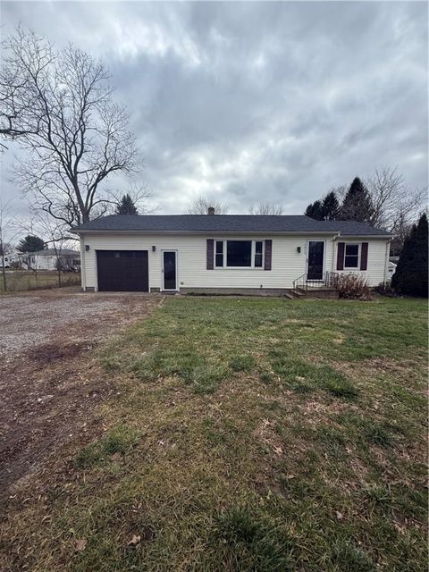 Photo of 4450 Morefield Rd, Hermitage, PA 16148 (MLS # 1732314)