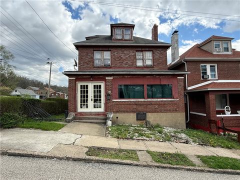 Photo of 430 26th St, Mckeesport, PA 15132 (MLS # 1747406)