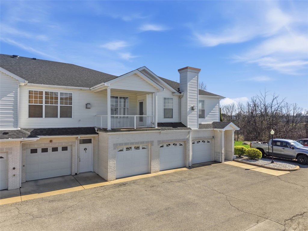 229 Adams Pointe Blvd 2