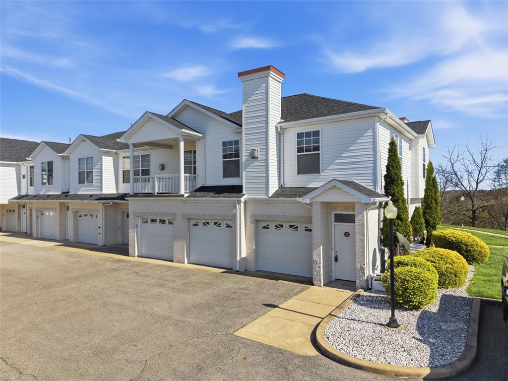 229 Adams Pointe Blvd 2
