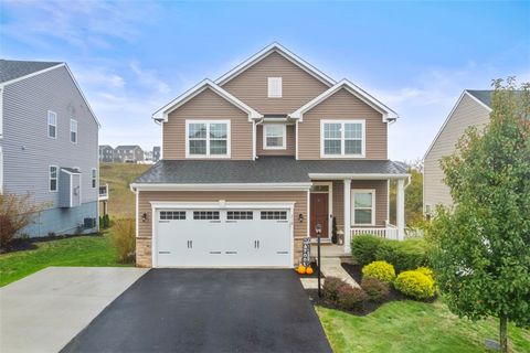 Photo of 216 Dior Dr, Zelienople, PA 16063 (MLS # 1728925)