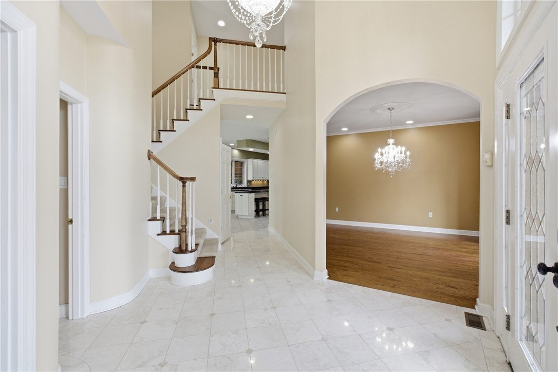 1002 Kings Ct