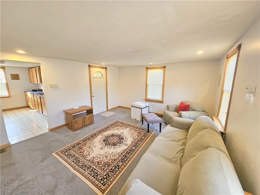 Slippery Rock Boro, Pennsylvania 16057, United States, 2 Bedrooms Bedrooms, ,1 BathroomBathrooms,Residential,Active,184510