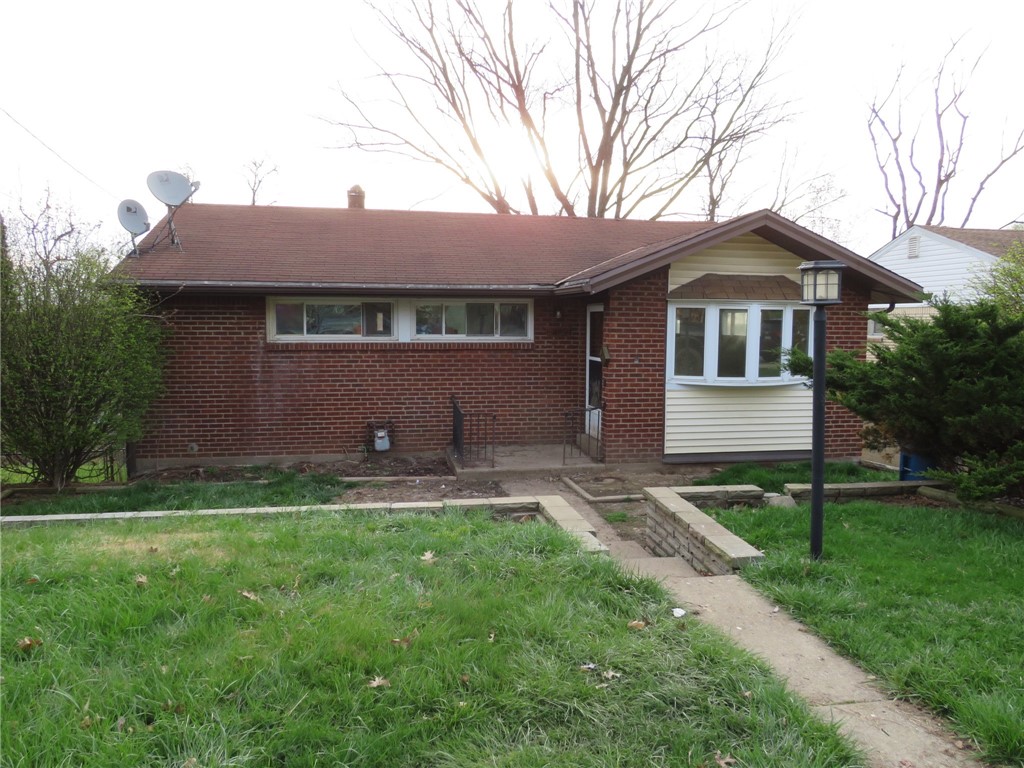 146 Windsor Dr