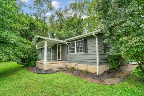 Homes For Sale - 7791 National Pike Pike<br/> Menallen Twp, PA 15401