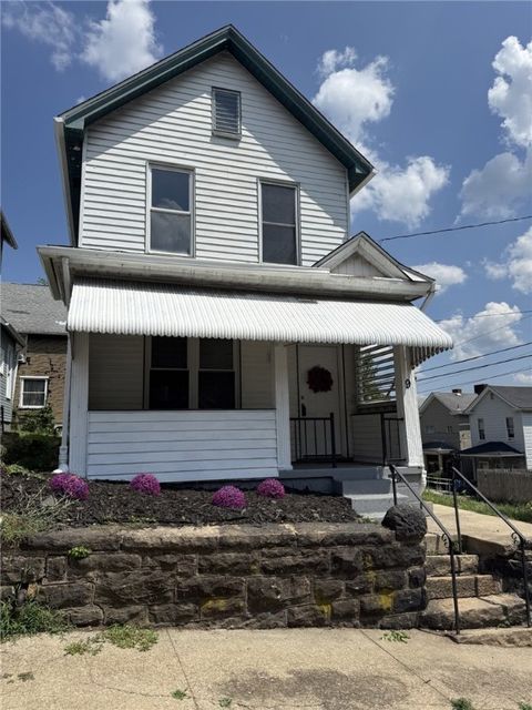 Photo of 9 E Gaskill Ave, Jeannette, PA 15644 (MLS # 1727149)