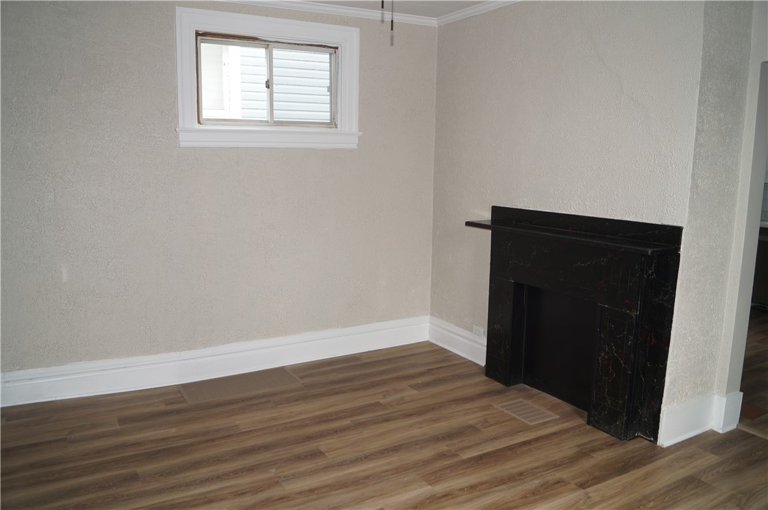9 E Gaskill Ave