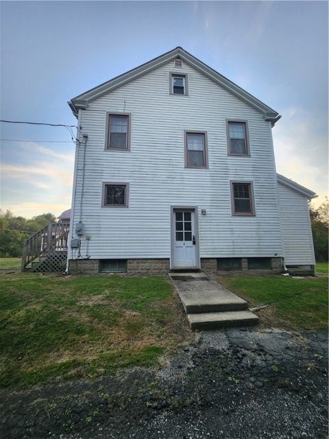 Photo of 6 Hadley Rd, Greenville, PA 16125 (MLS # 1726258)