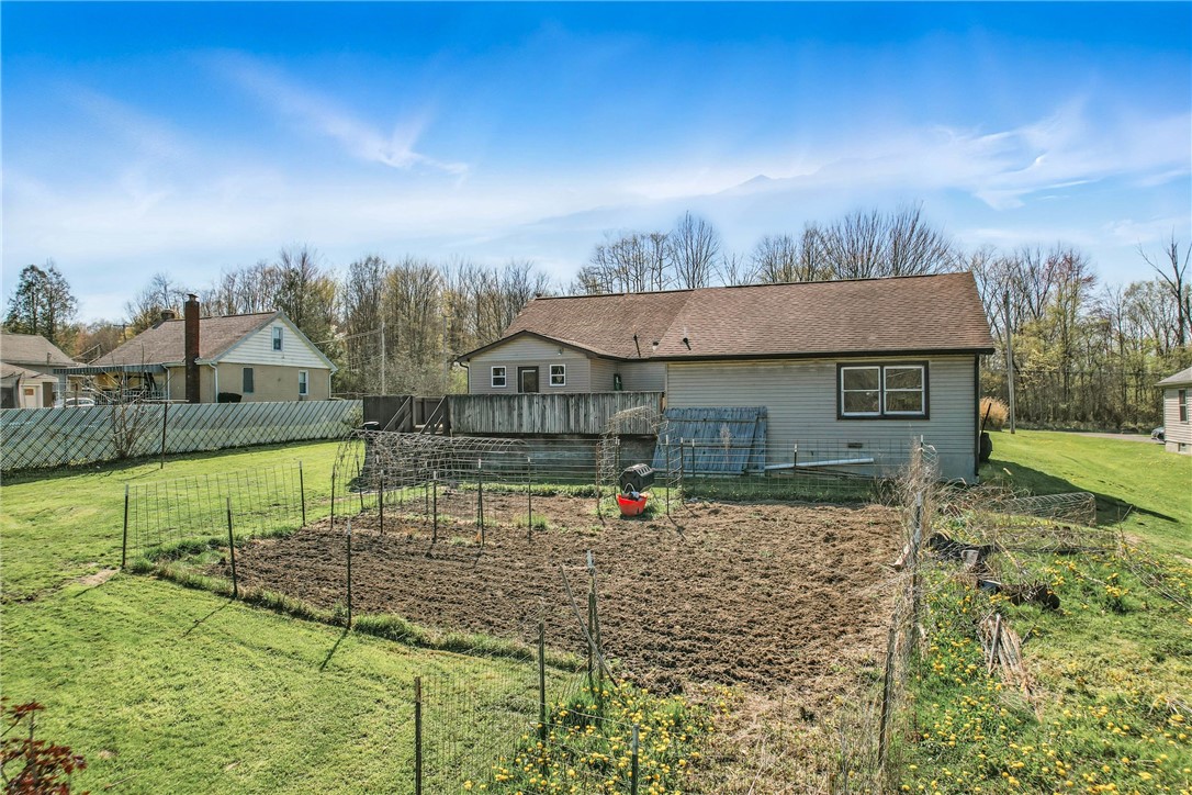 South Pymatuning Twp, Pennsylvania 16150, United States, 3 Bedrooms Bedrooms, ,2 BathroomsBathrooms,Residential,Active,121109