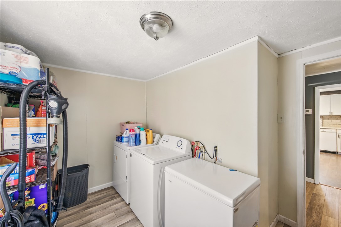 South Pymatuning Twp, Pennsylvania 16150, United States, 3 Bedrooms Bedrooms, ,2 BathroomsBathrooms,Residential,Active,121109