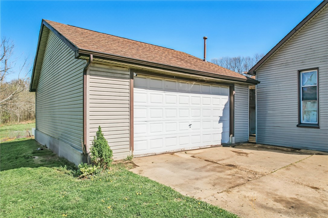 South Pymatuning Twp, Pennsylvania 16150, United States, 3 Bedrooms Bedrooms, ,2 BathroomsBathrooms,Residential,Active,121109