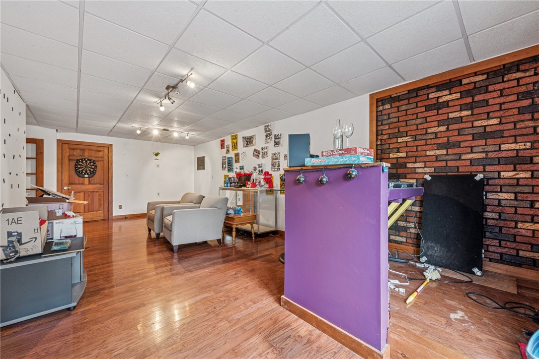 6 Elizabeth Ter Ter, Jeannette, Pennsylvania image 19
