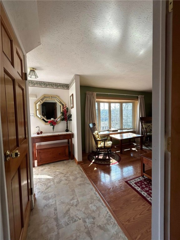 6534 Quaker Drive Dr, South Park, Pennsylvania image 7
