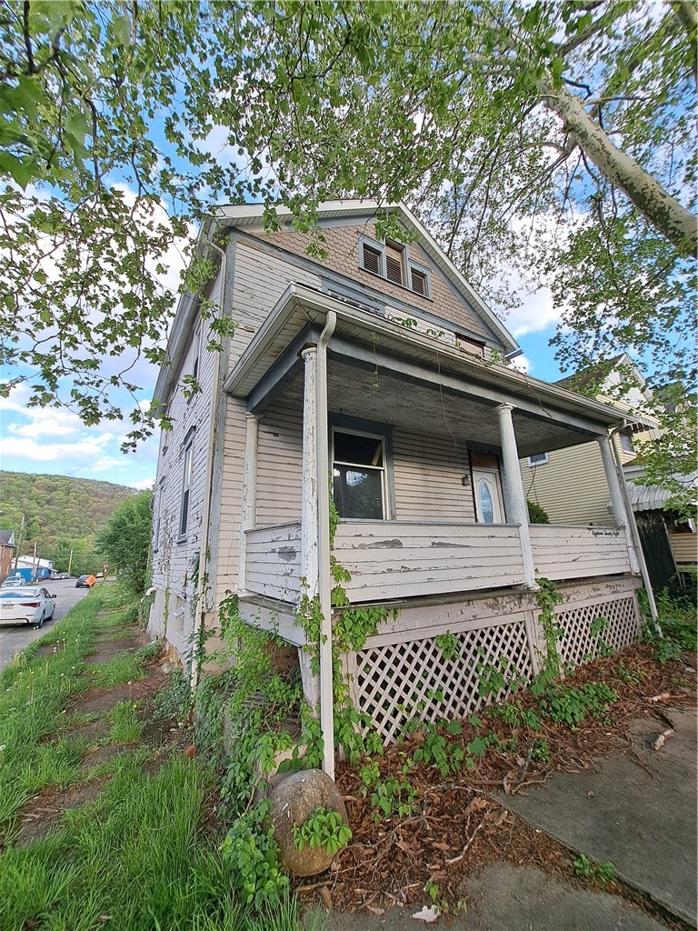 1828 4th Ave